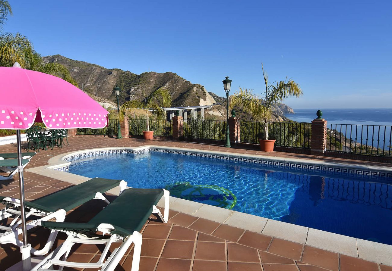 Villa en Nerja - Maro 002